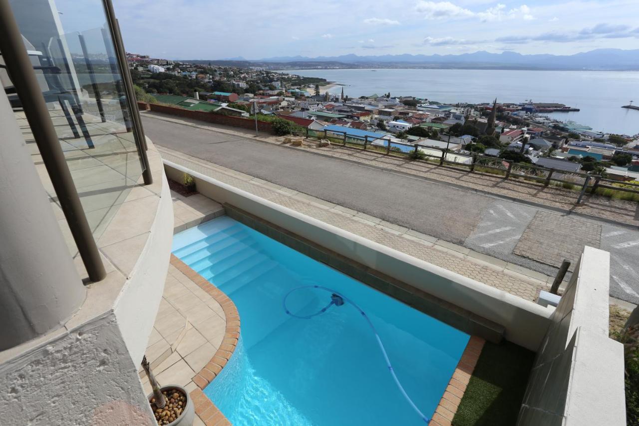 Bar-T-Nique Guest House Mossel Bay Exterior foto